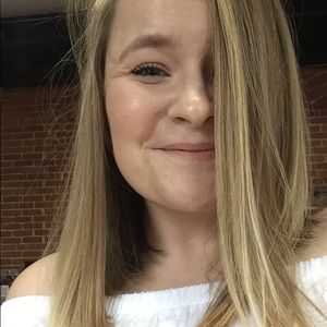 Meet your Posher, Emily